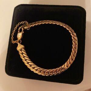 BAILY BANKS & BIDDLE 14KT LINK BRACELET CUBAN TYPE 7-71/4 “ W/18KT SAFETY CHAIN